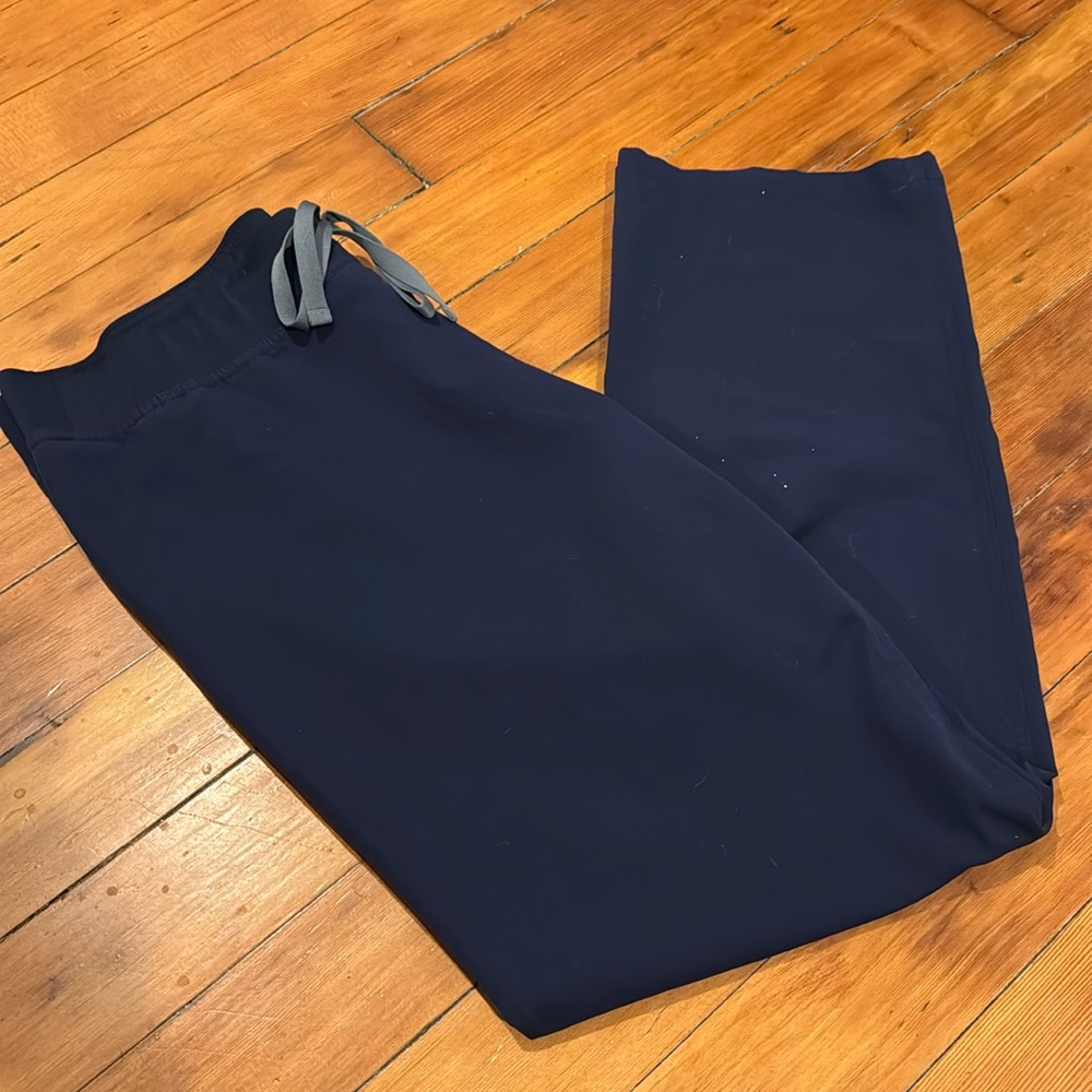 Figs scrub pants large